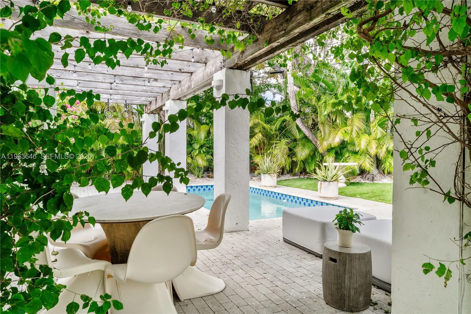 4108 Palmarito St, Coral Gables FL 33146