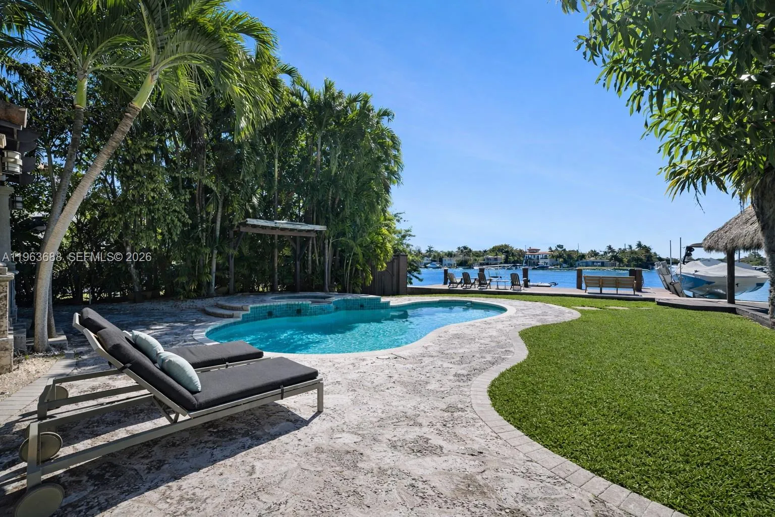 744 Lakeview Dr, Miami Beach FL 33140