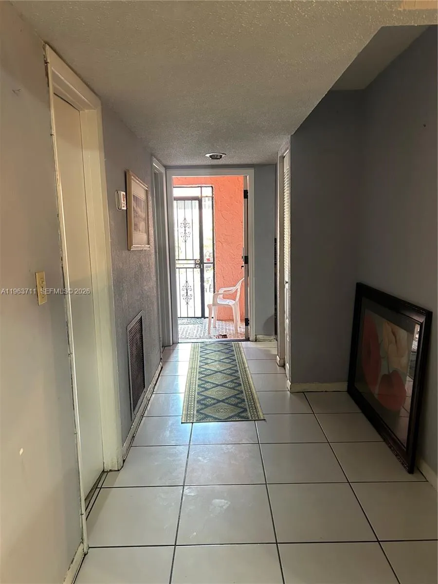 1653 NW 58th Ave # 14, Lauderhill FL 33313
