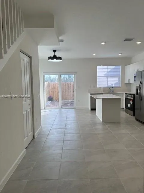2582 SE 29th St, Homestead FL 33035