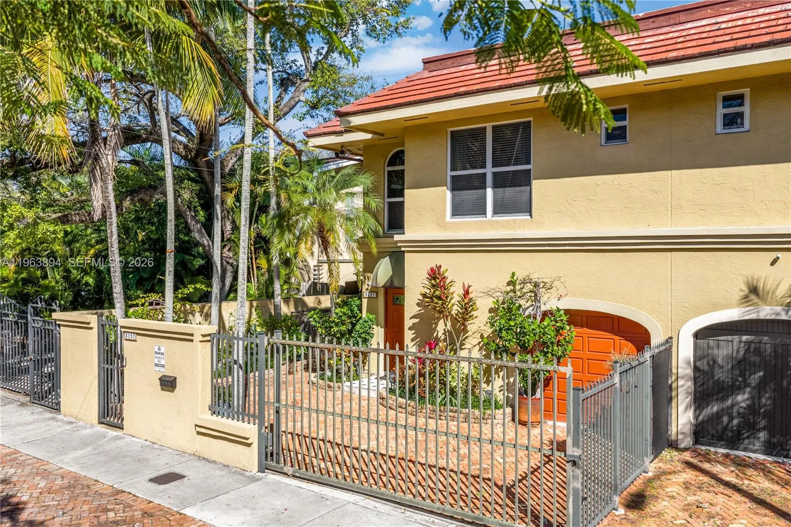 3197 Virginia St, Miami FL 33133