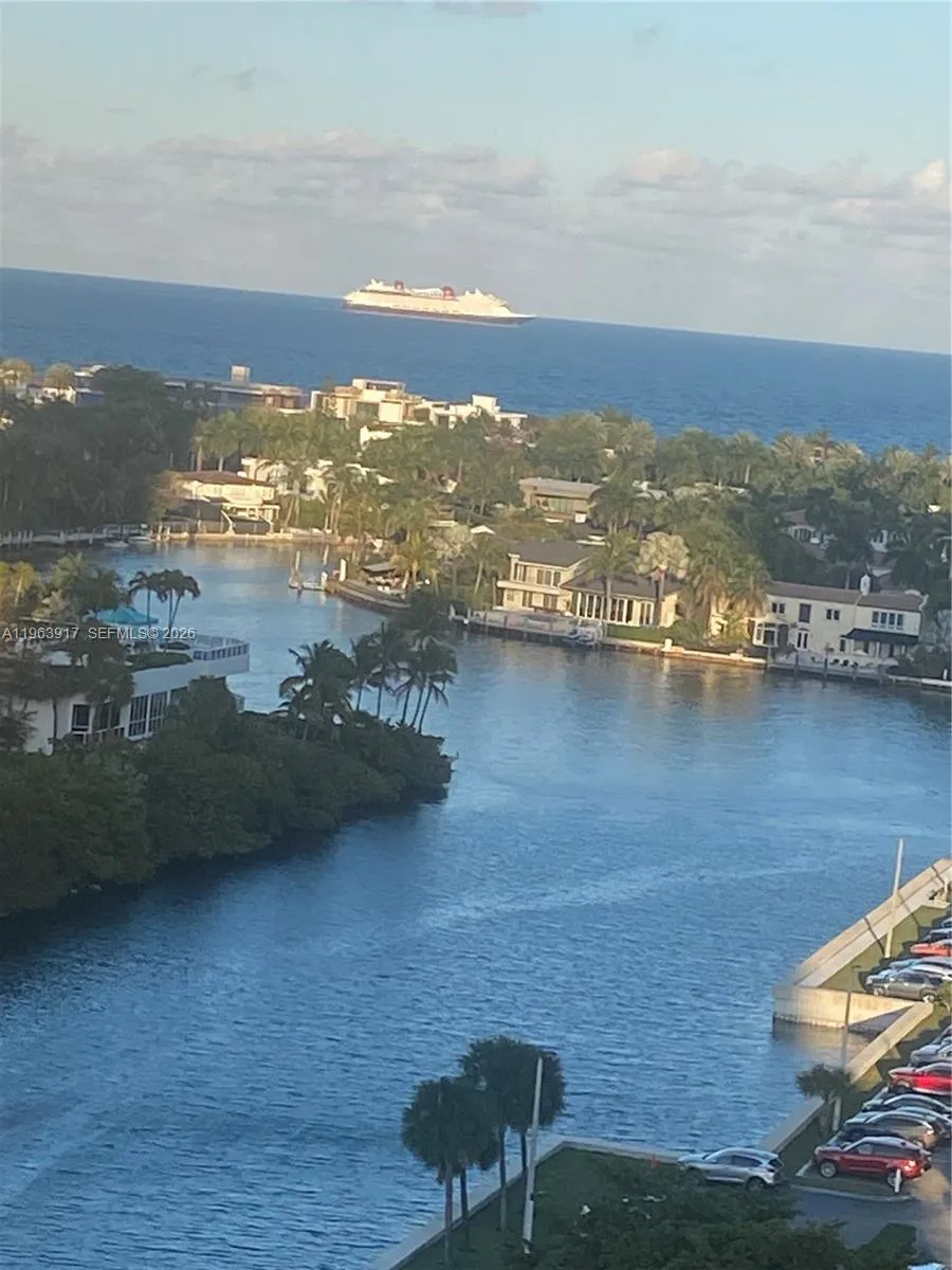 3701 N Country Club Dr # 1502, Aventura FL 33180