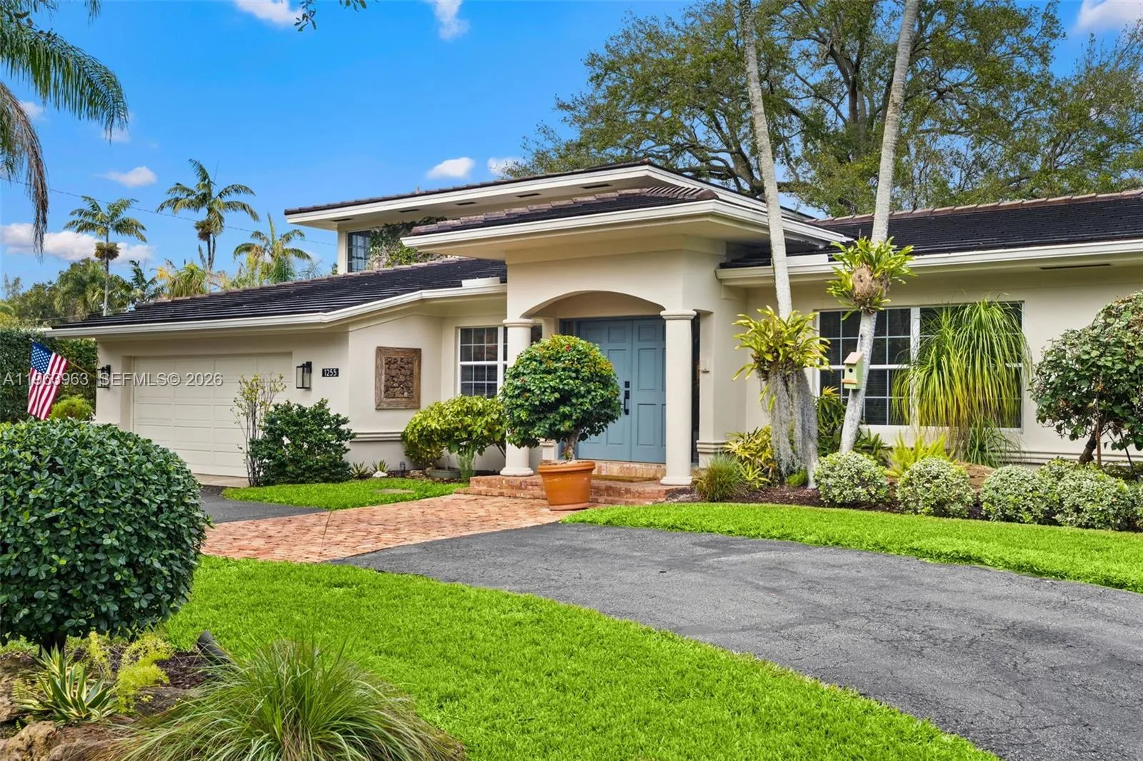 1255 Algardi Ave, Coral Gables FL 33146