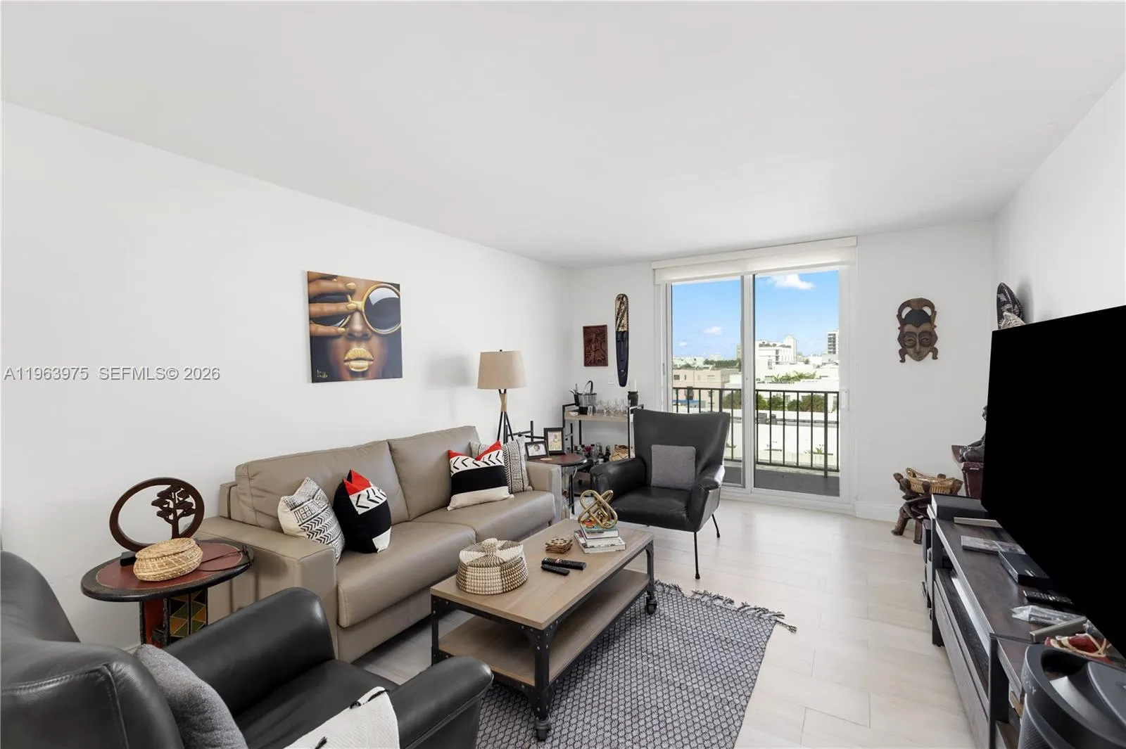 1 bedroom 1 bath for sale at 720 Collins Ave # 704, Miami Beach FL 33139