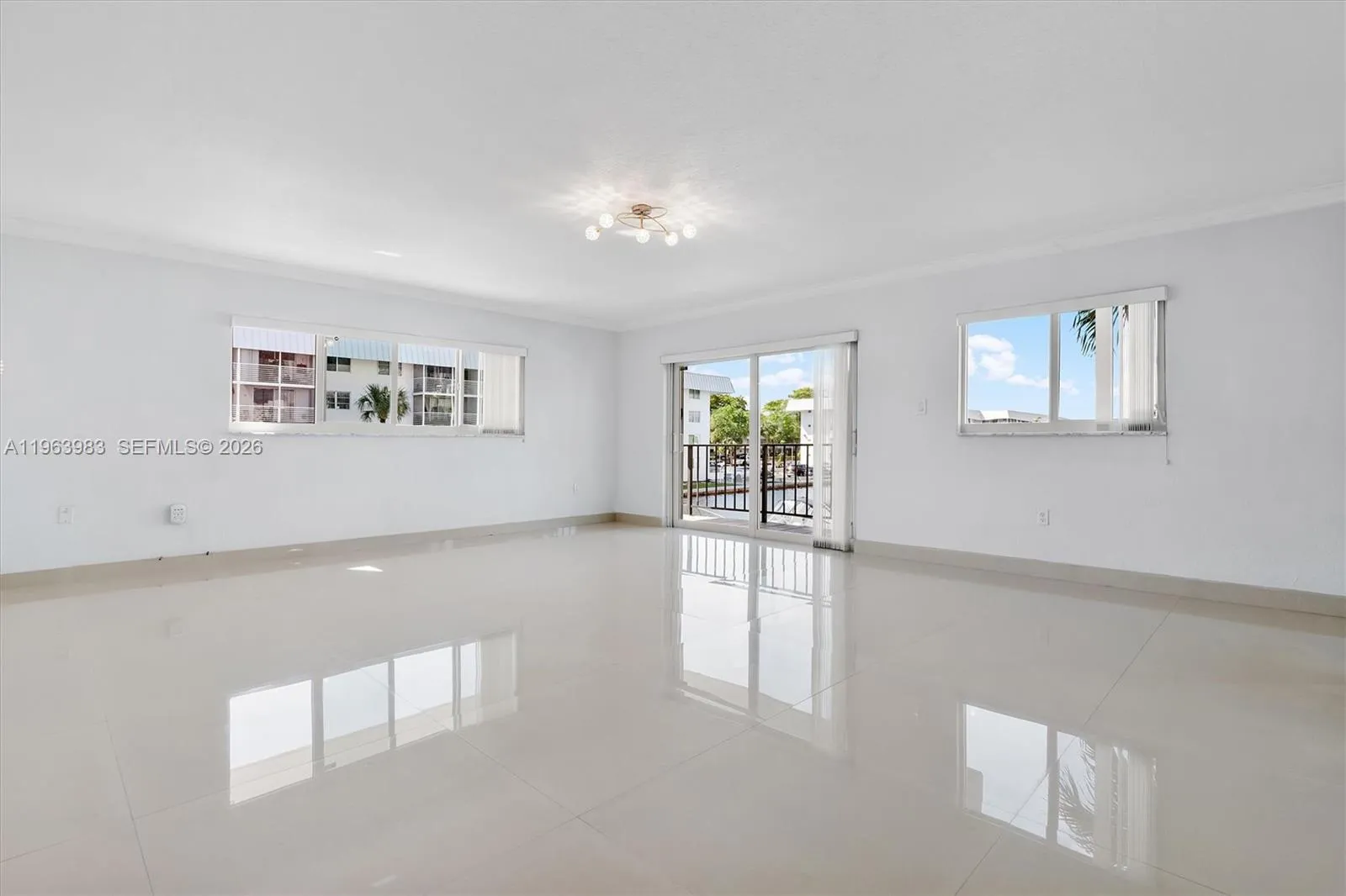 3860 NE 170th St # 205, North Miami Beach FL 33160