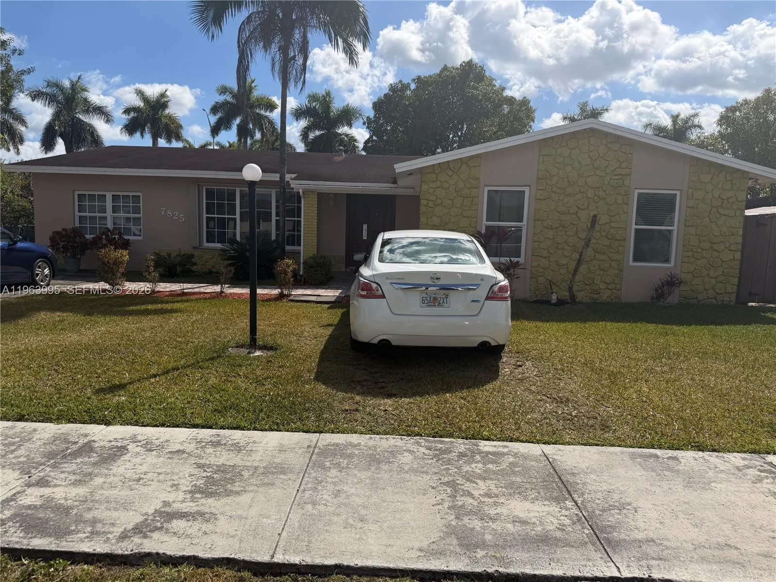 7825 SW 127th Ct, Miami FL 33183