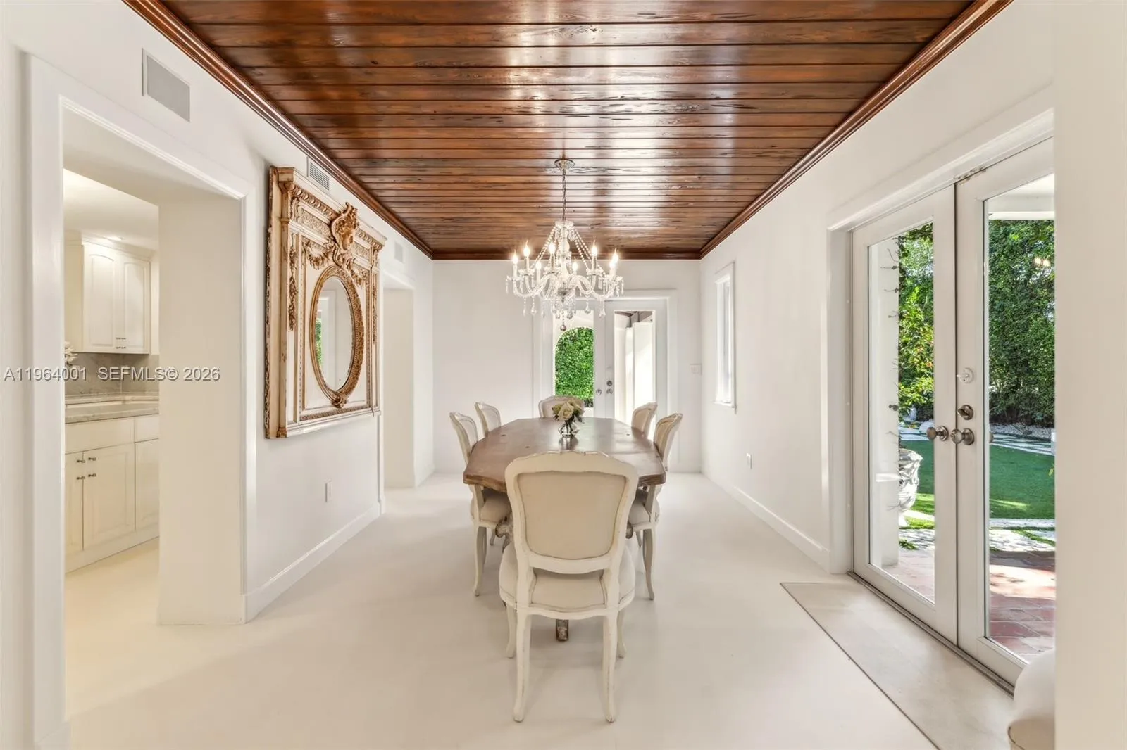 5711 N Bay Rd, Miami Beach FL 33140