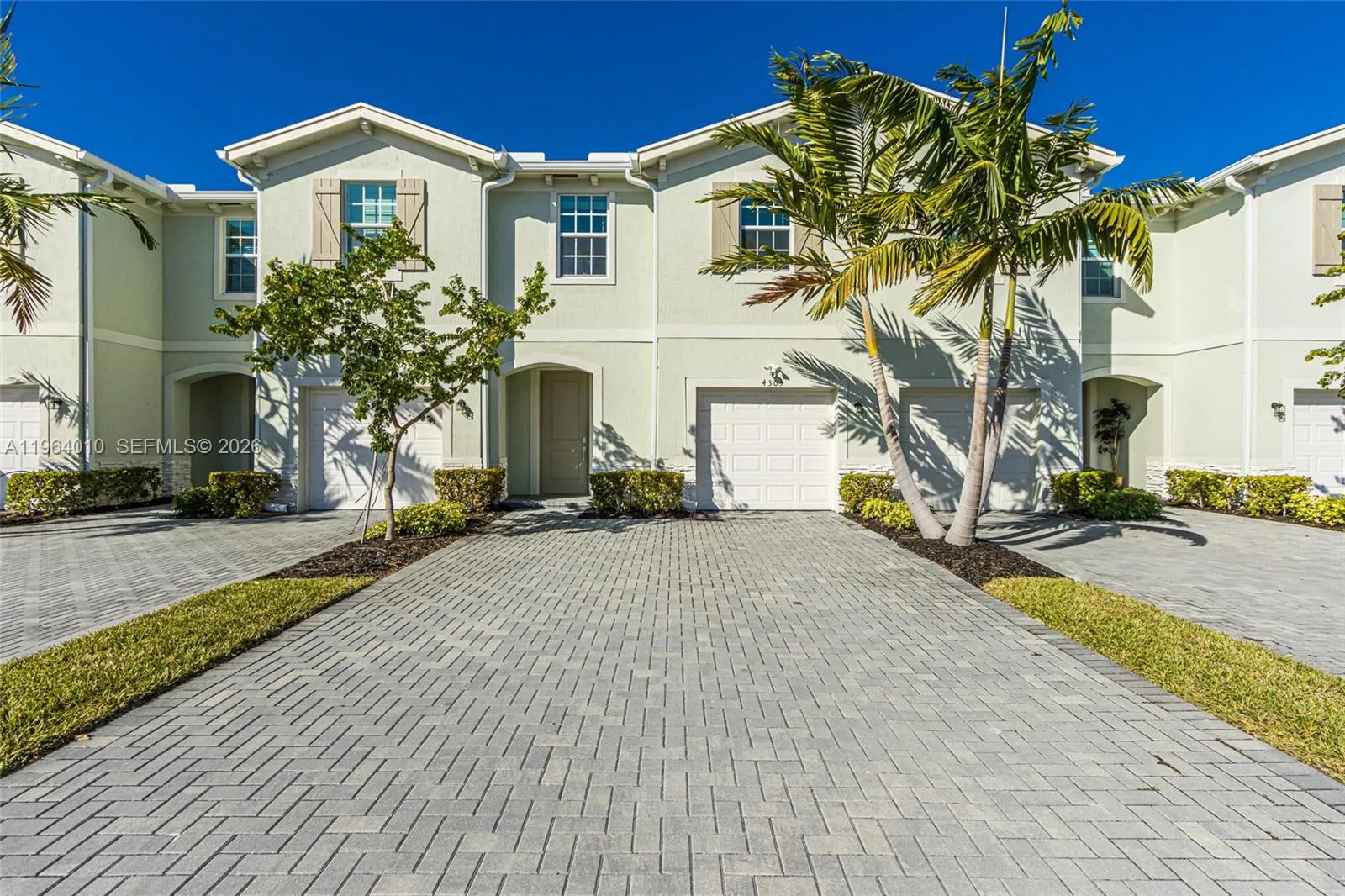 4 bedroom 2 bath for sale at 4303 Hammock Grove Dr, Lake Worth FL 33467