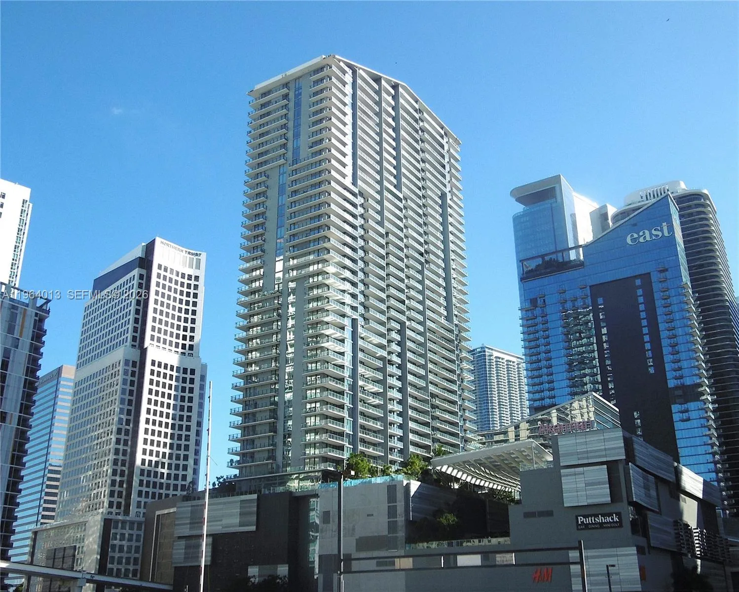 68 SE 6th St # 1702, Miami FL 33131