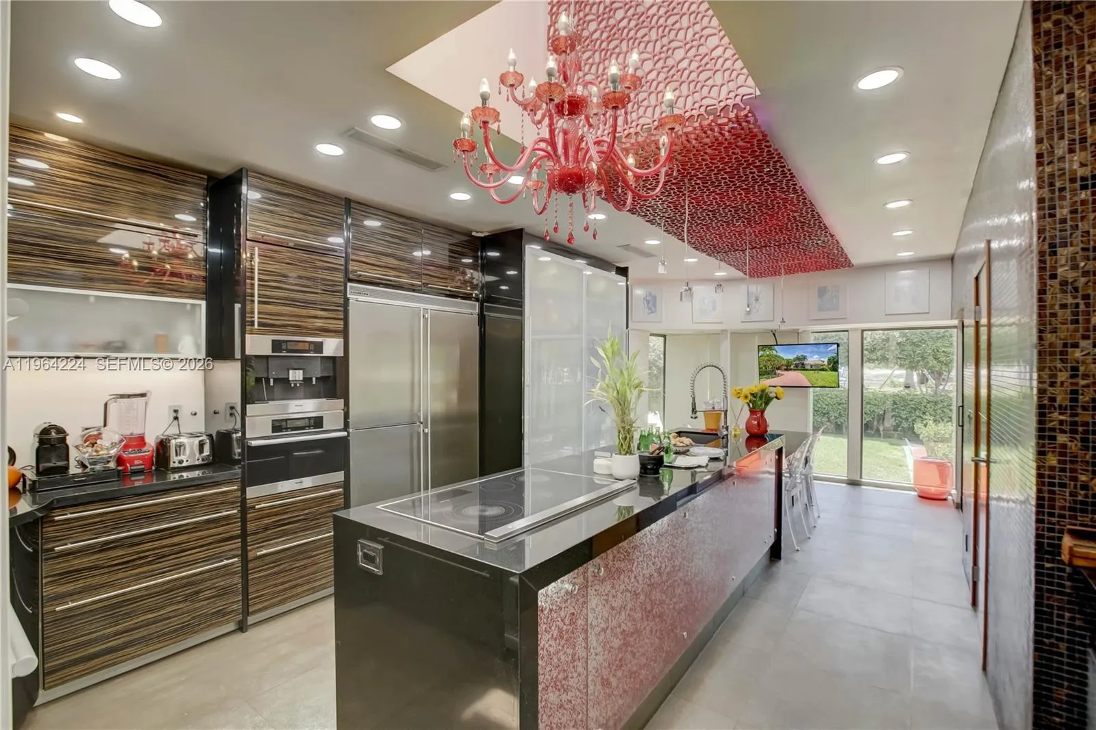 913 Diplomat Parkway, Hallandale Beach FL 33009
