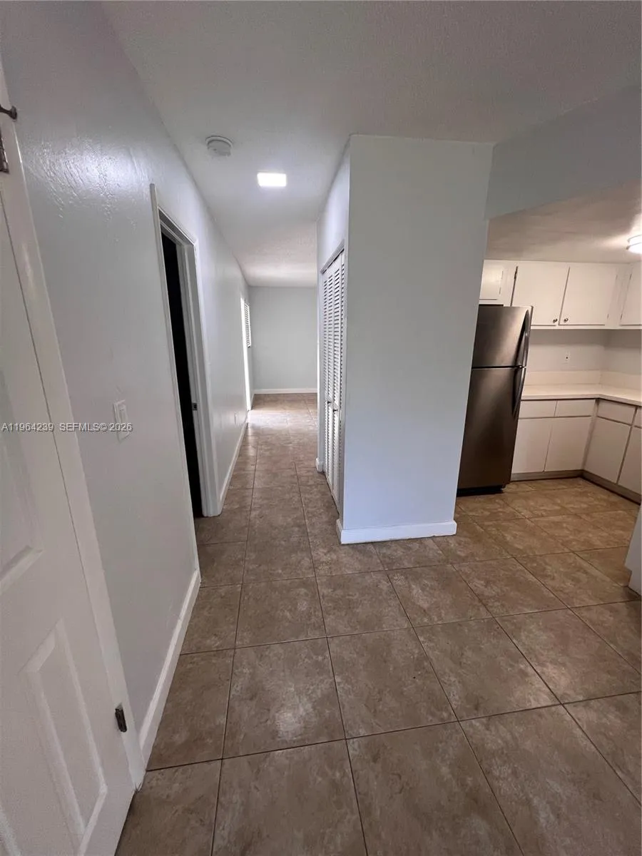 5782 SW 61st St # 5782, Miami FL 33143