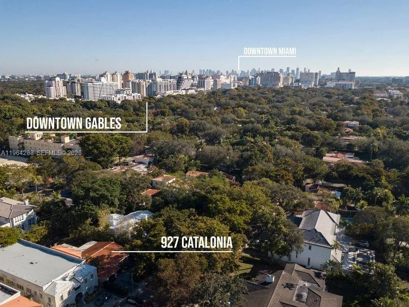 927 Catalonia Ave, Coral Gables FL 33134