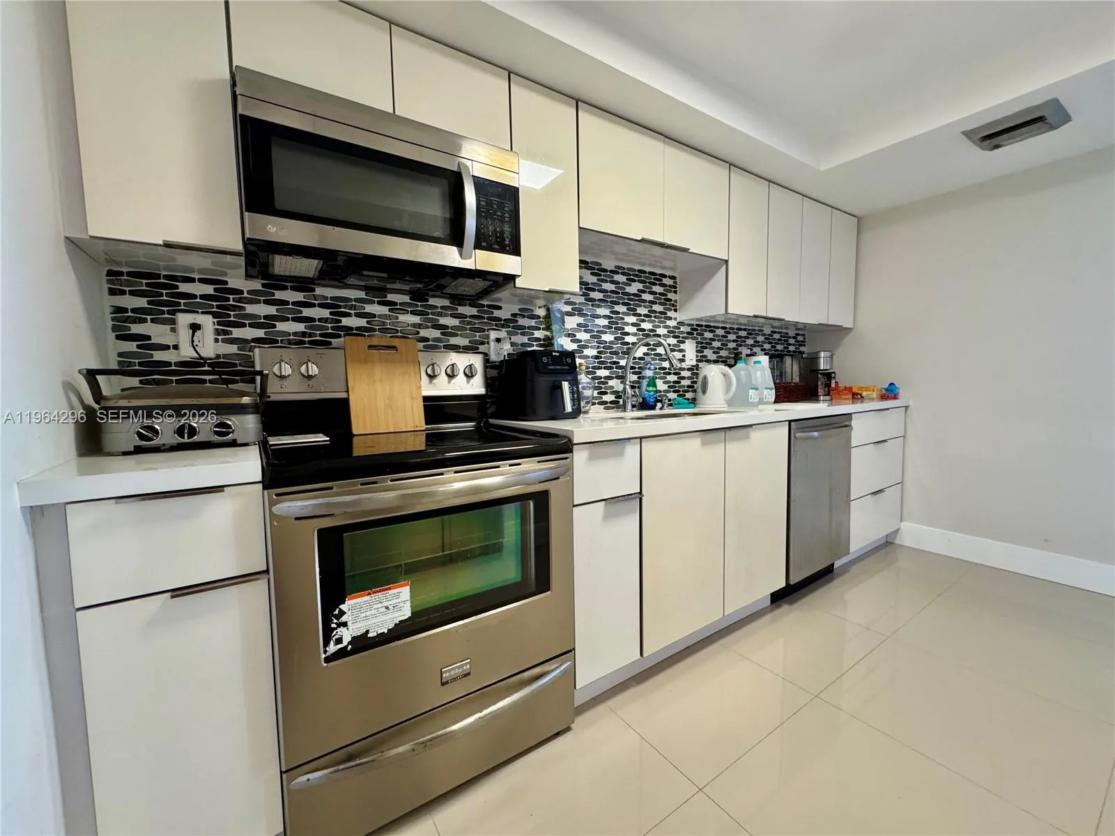 18011 Biscayne Blvd # 1802, Aventura FL 33160