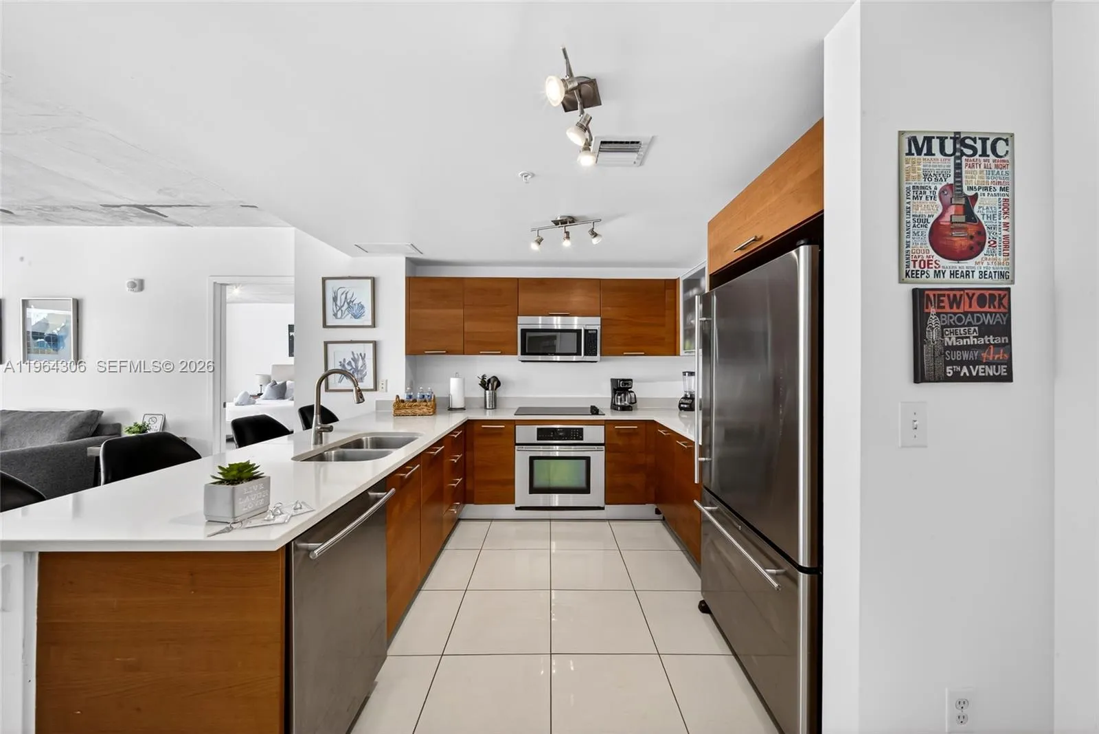 3250 NE 1st Ave # 502, Miami FL 33137
