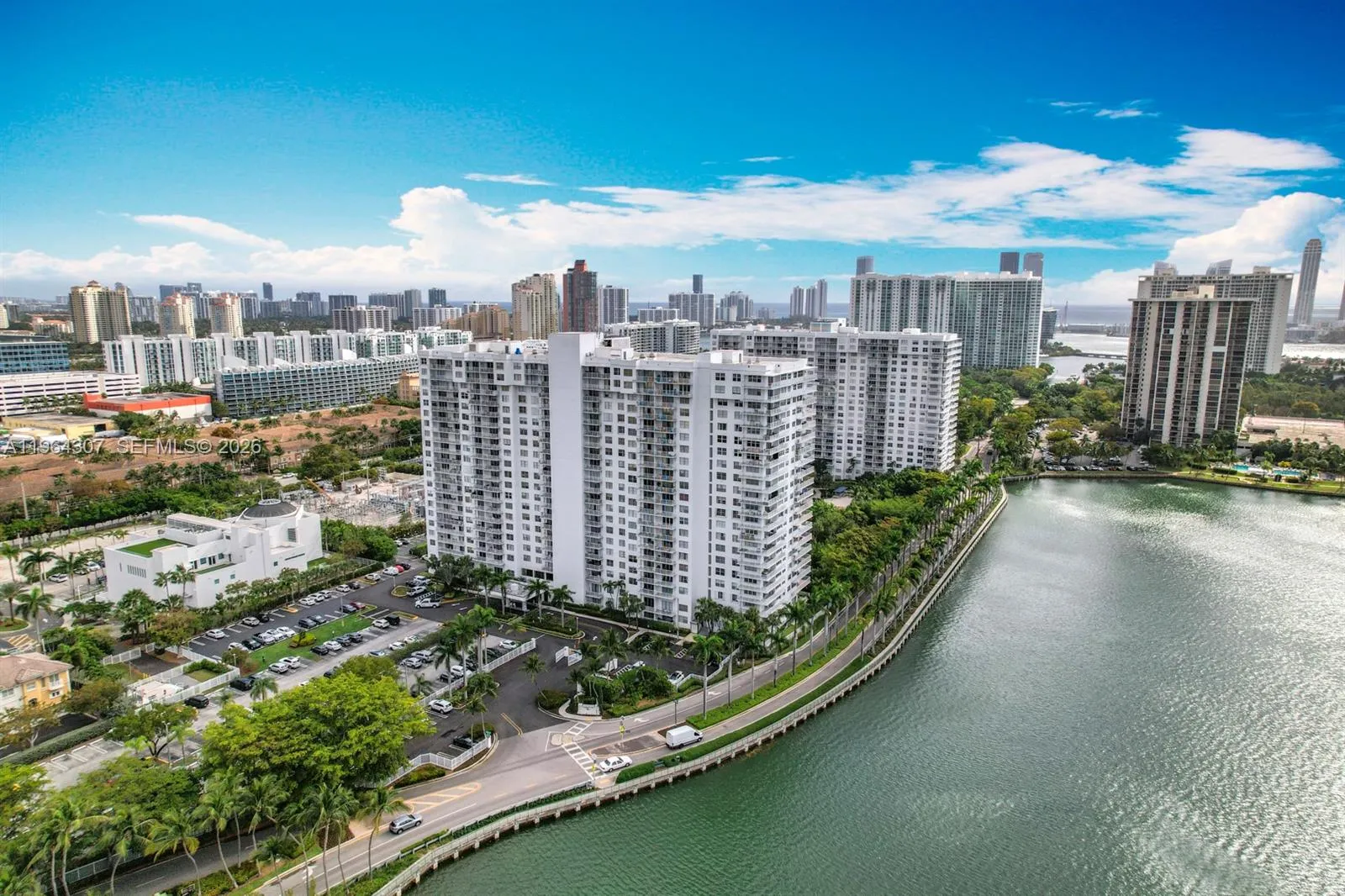 2801 NE 183rd St # 1504W, Aventura FL 33160