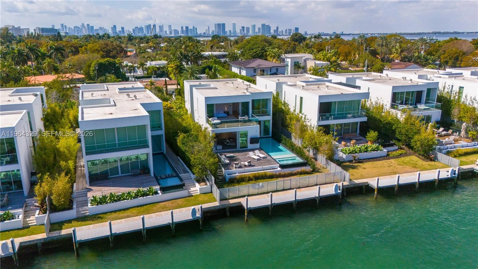 4 bedroom 5 bath for sale at 1031 W 48th St # 6, Miami Beach FL 33140