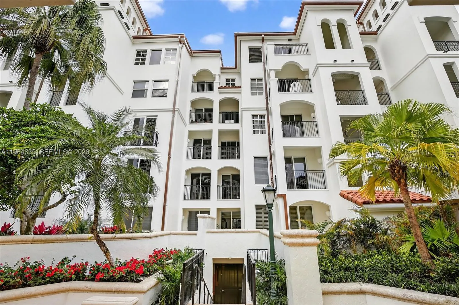 3500 ISLAND BL # 201, Aventura FL 33160