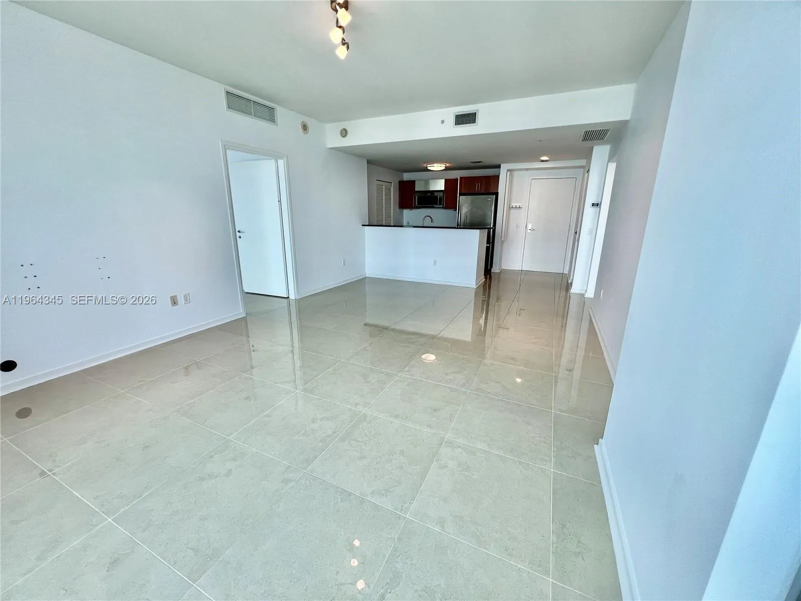 300 S Biscayne Blvd # 3614, Miami FL 33131