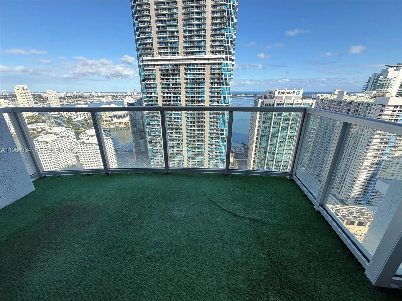 1 bedroom 1 bath for sale at 1060 Brickell Ave # 4003, Miami FL 33131