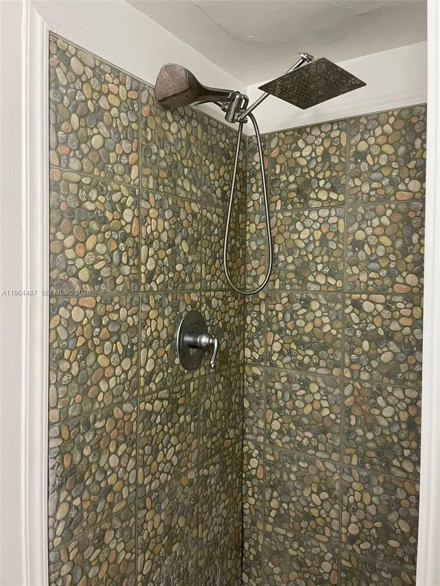 4721 NW 7th St # 12, Miami FL 33126