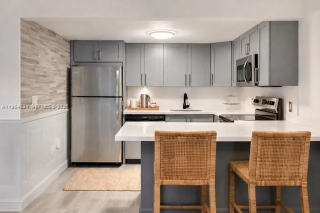 1650 NE 115th St # 111, Miami FL 33181