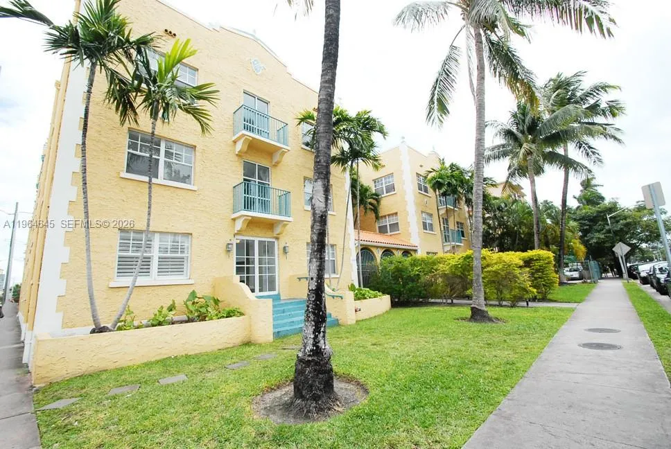 2 bedroom 1 bath for sale at 1255 Pennsylvania Ave # 101, Miami Beach FL 33139