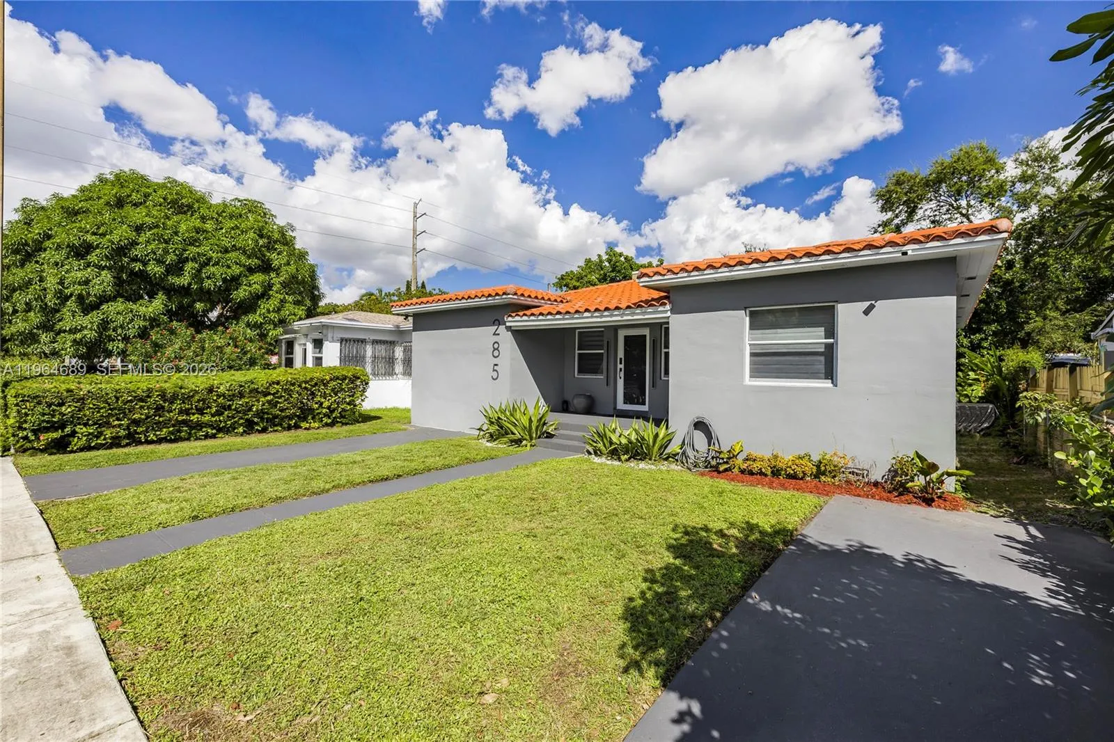 285 NW 45th St, Miami FL 33127