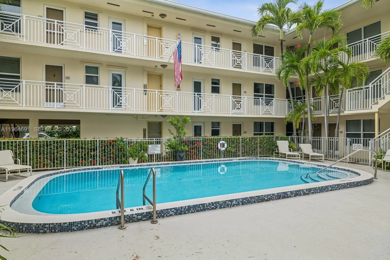 255 Sunrise Dr # 107, Key Biscayne FL 33149