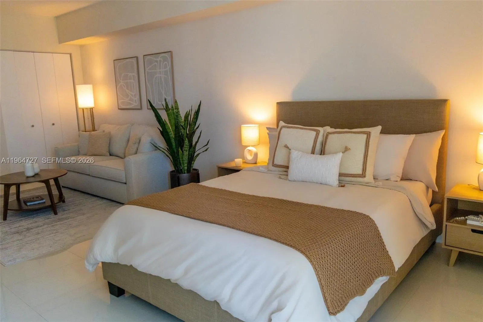 475 Brickell Ave # 3510, Miami FL 33131