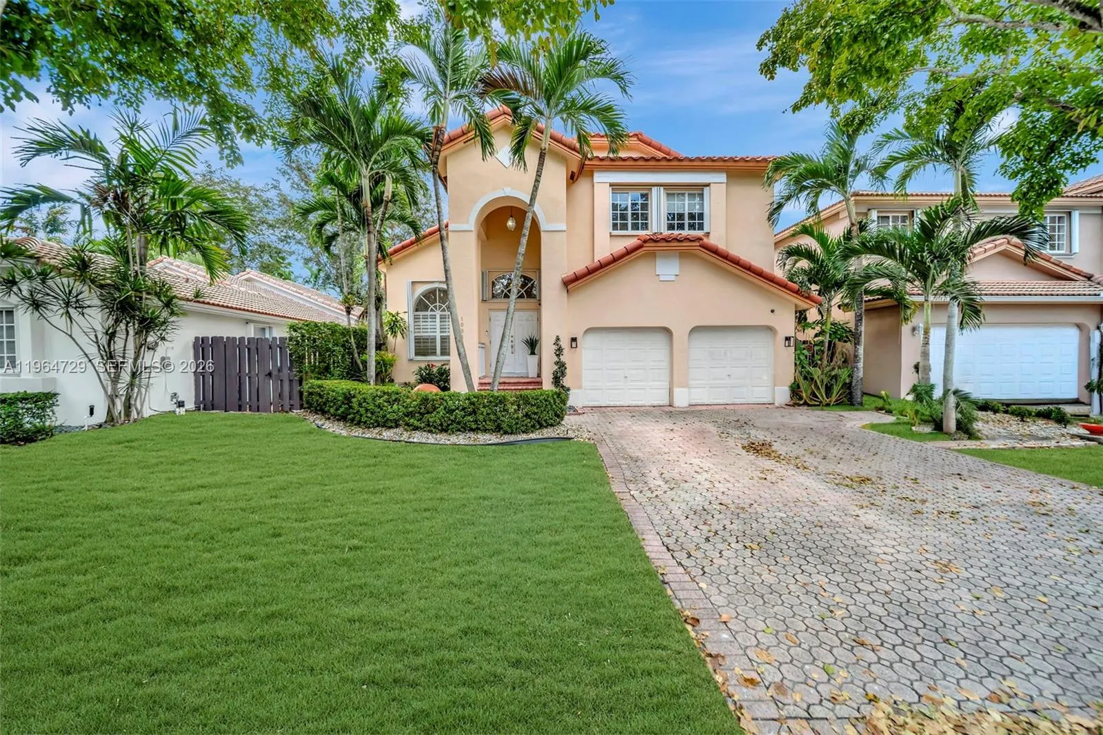 10880 NW 58th Ter, Doral FL 33178