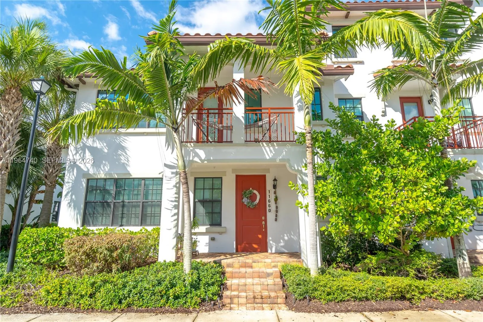 11660 SW 13th Ct, Pembroke Pines FL 33025