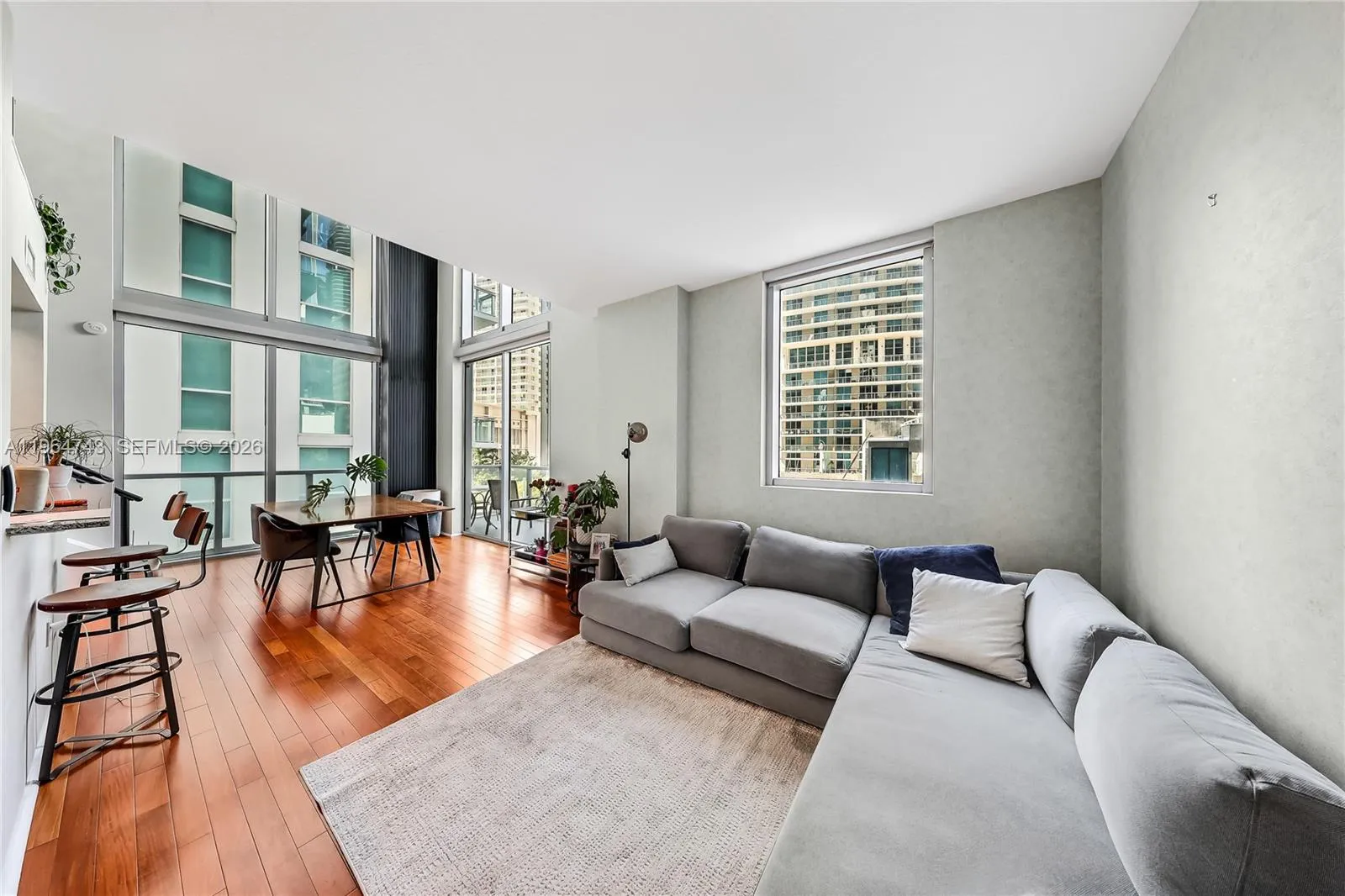 1050 Brickell Ave # 422, Miami FL 33131