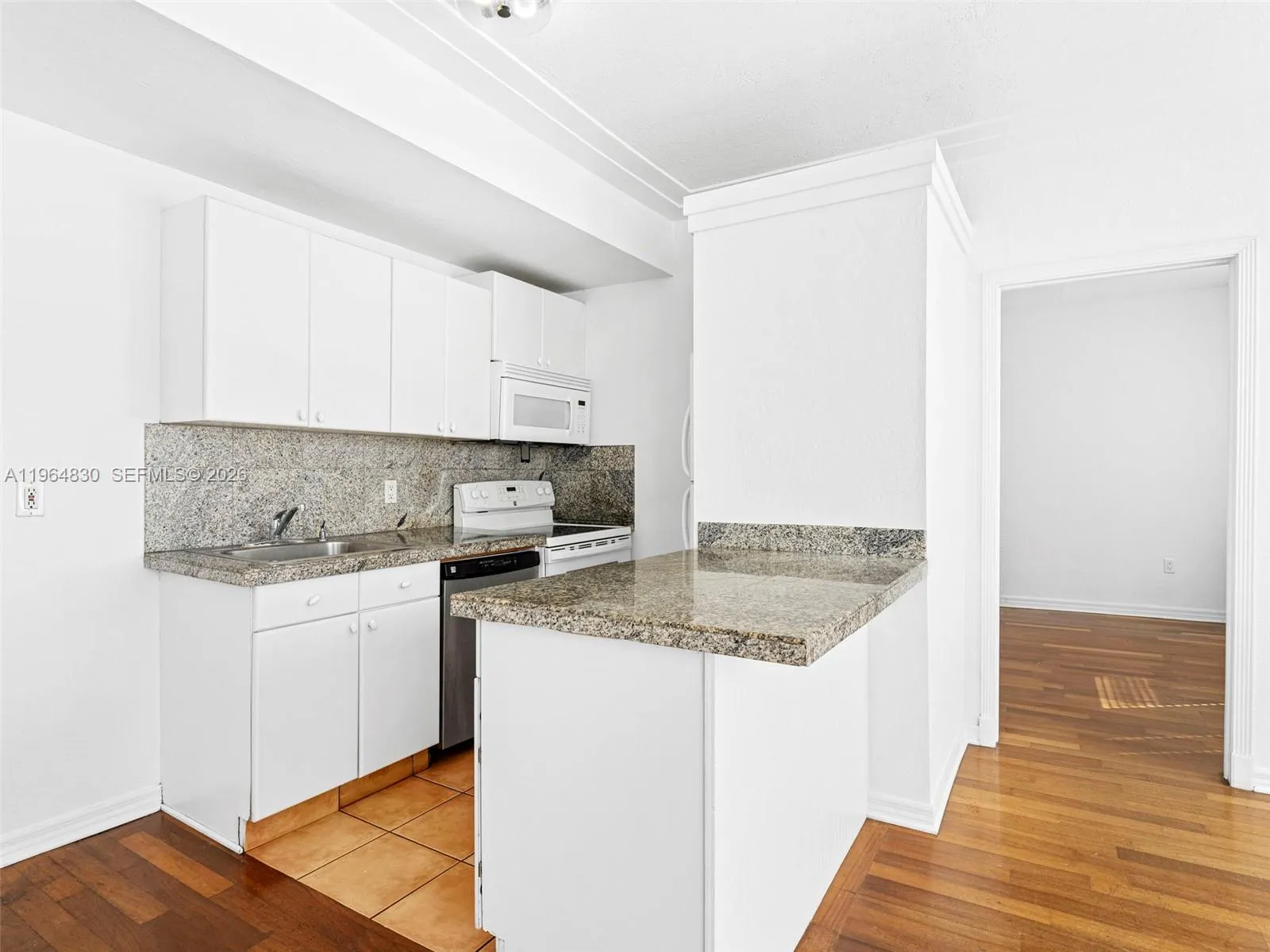 1027 Pennsylvania Ave # 206, Miami Beach FL 33139