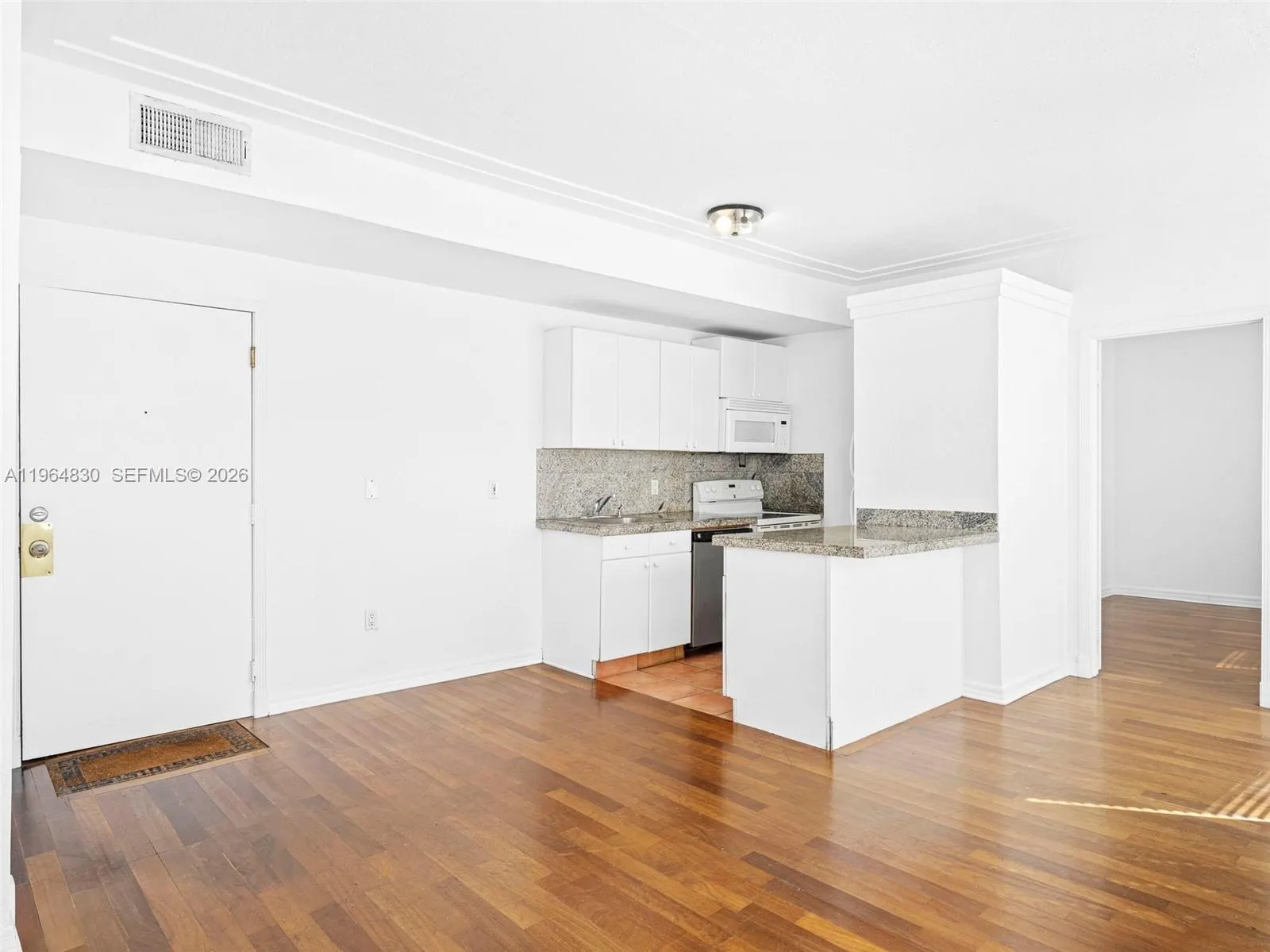 1027 Pennsylvania Ave # 206, Miami Beach FL 33139