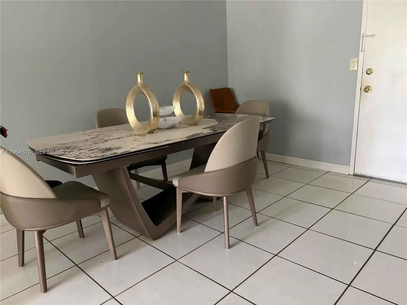 1913 S Ocean Dr # 109, Hallandale Beach FL 33009