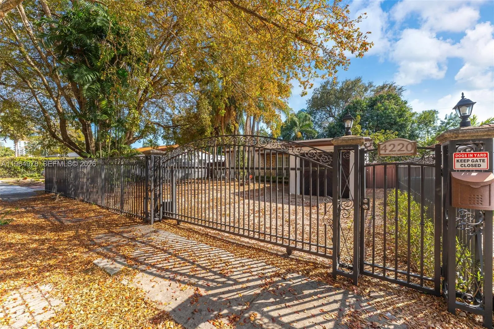 4220 SW 13th St, Miami FL 33134