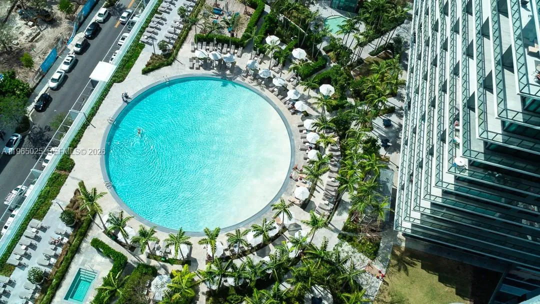 2 bedroom 3 bath for sale at 650 NE 32nd St # 2105, Miami FL 33137