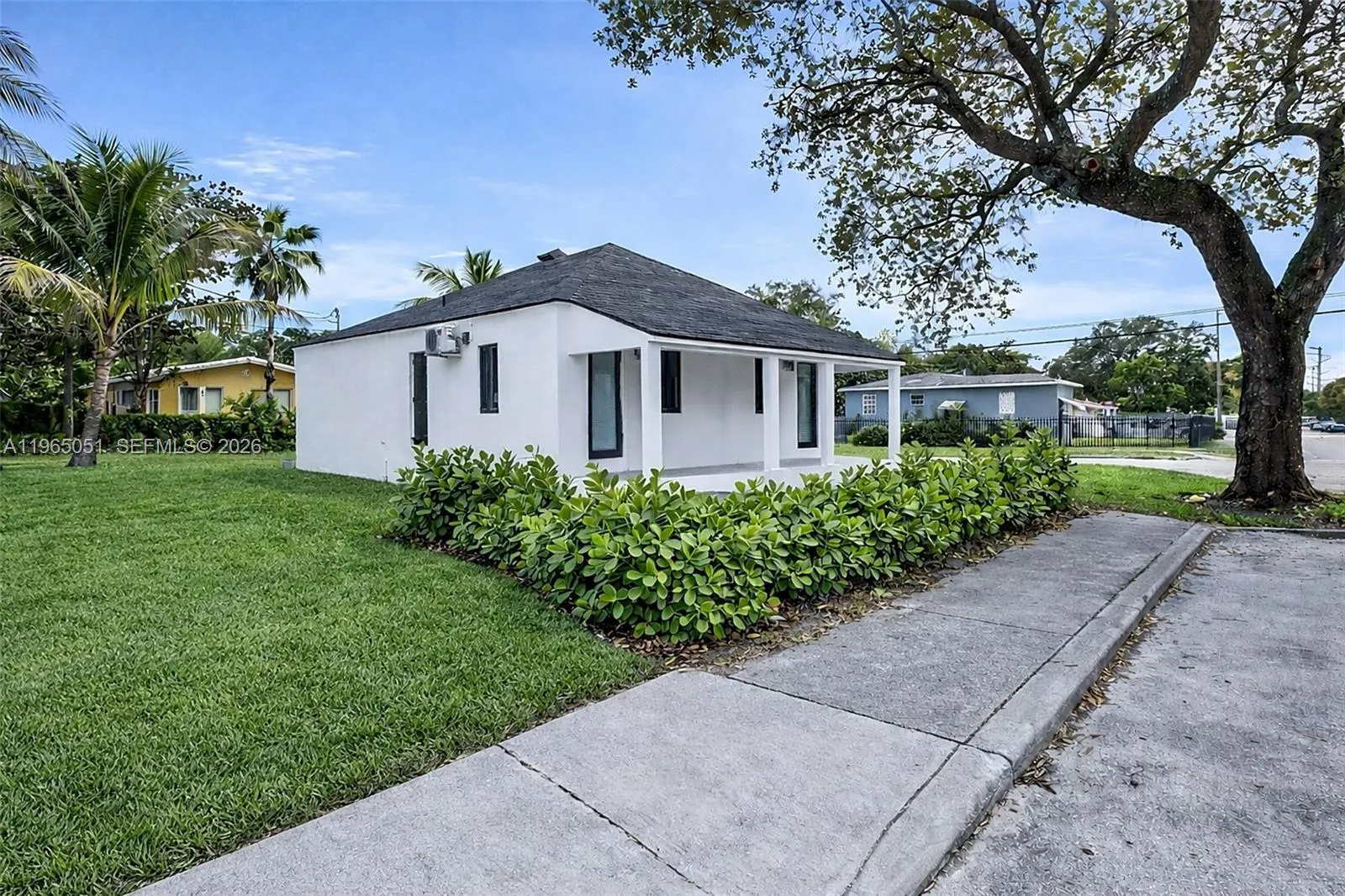 6905 NW 4th Ct, Miami FL 33150