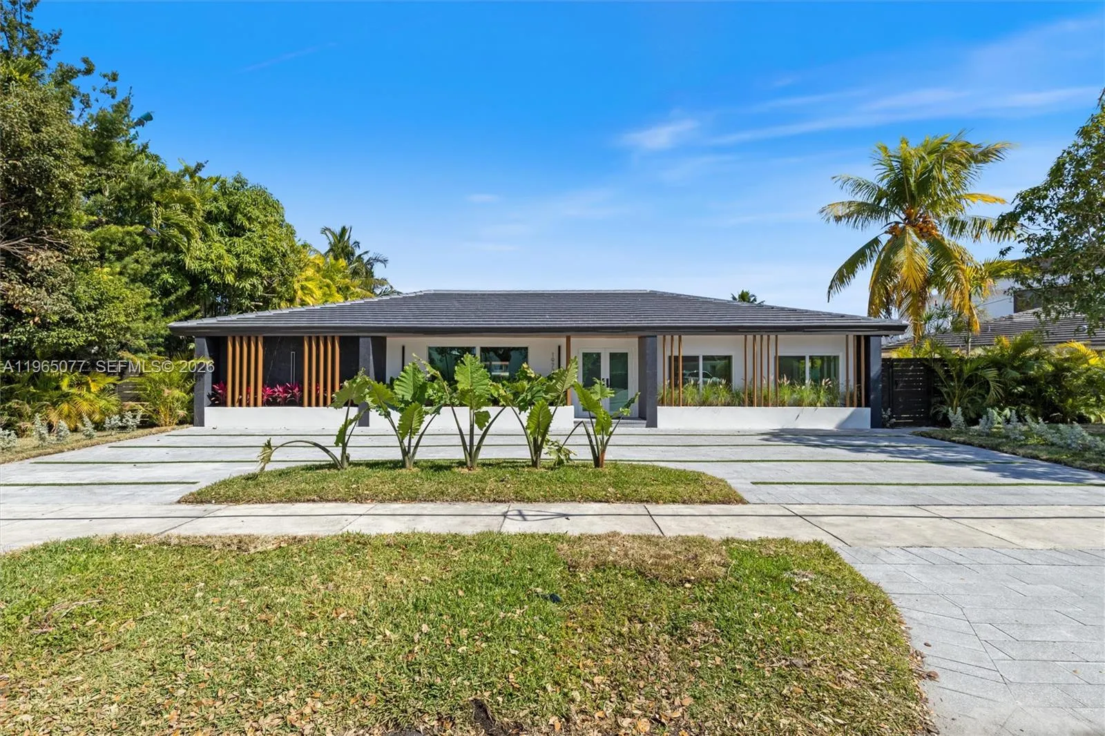 19721 NE 23rd Ave, Miami FL 33180