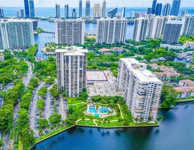 1 bedroom 1 bath for sale at 18151 NE 31st Ct # 205, Aventura FL 33160