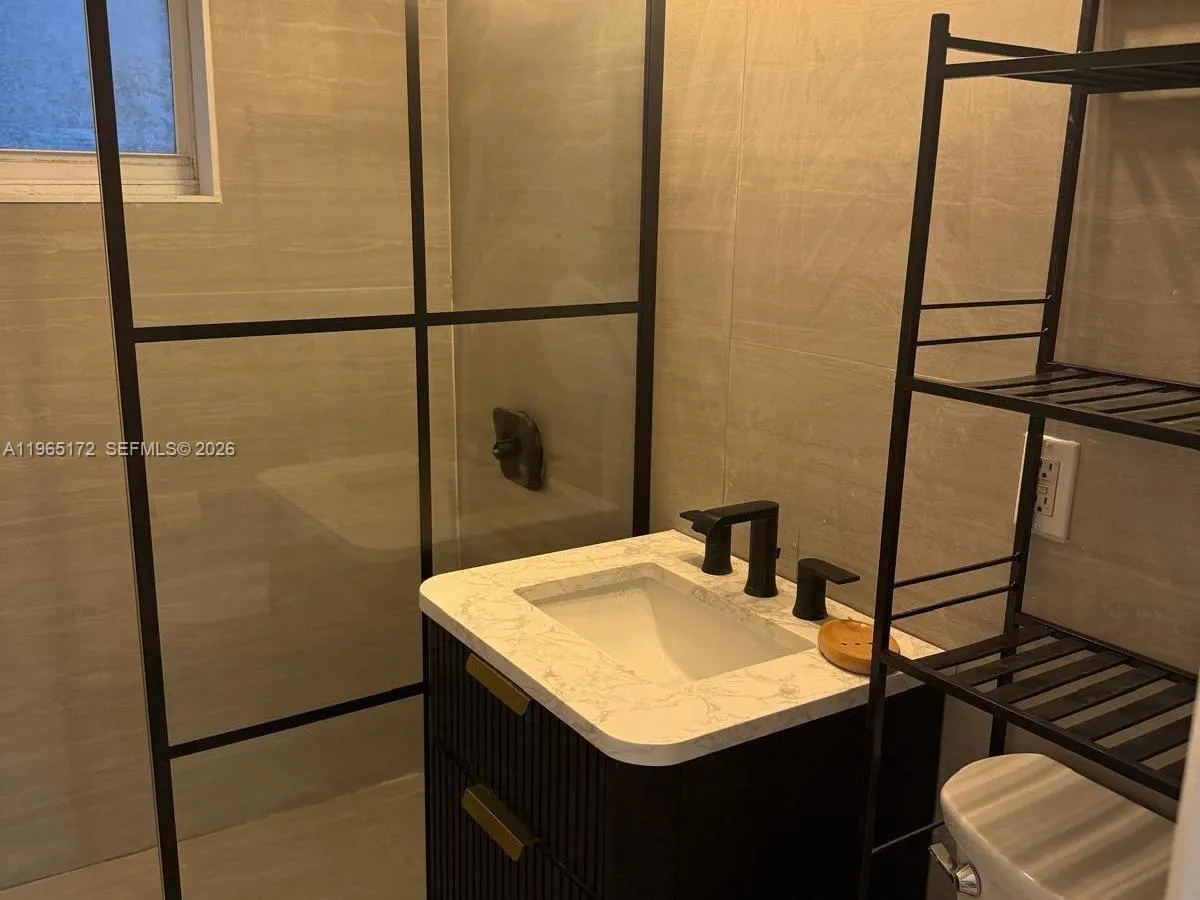 7734 Abbott Ave # 101, Miami Beach FL 33141