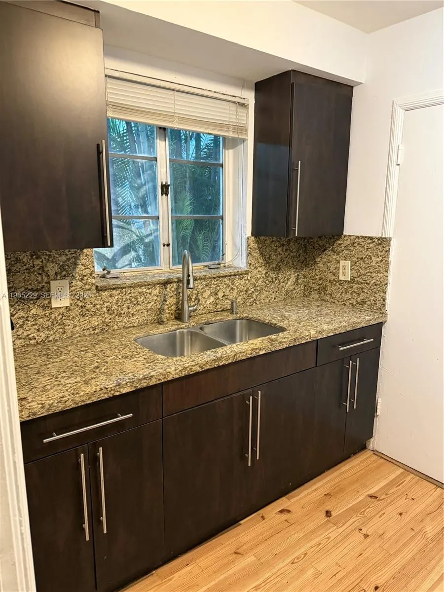 23 Majorca Ave # 1, Coral Gables FL 33134