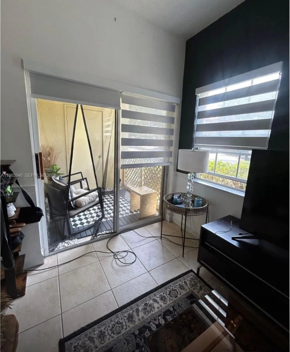 18308 NW 68th Ave # B, Hialeah FL 33015