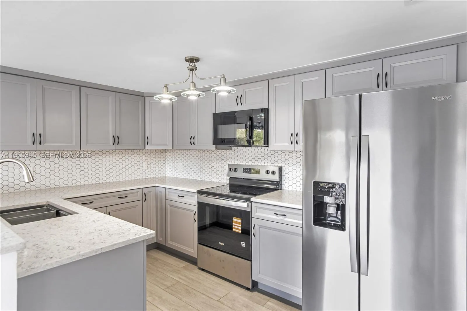 4705 SW 62nd Ave # 204, Davie FL 33314