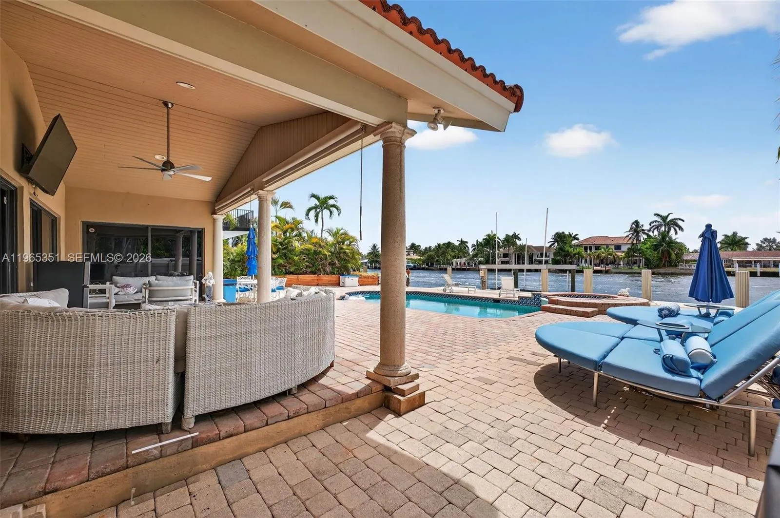 317 S Riverside Dr, Pompano Beach FL 33062
