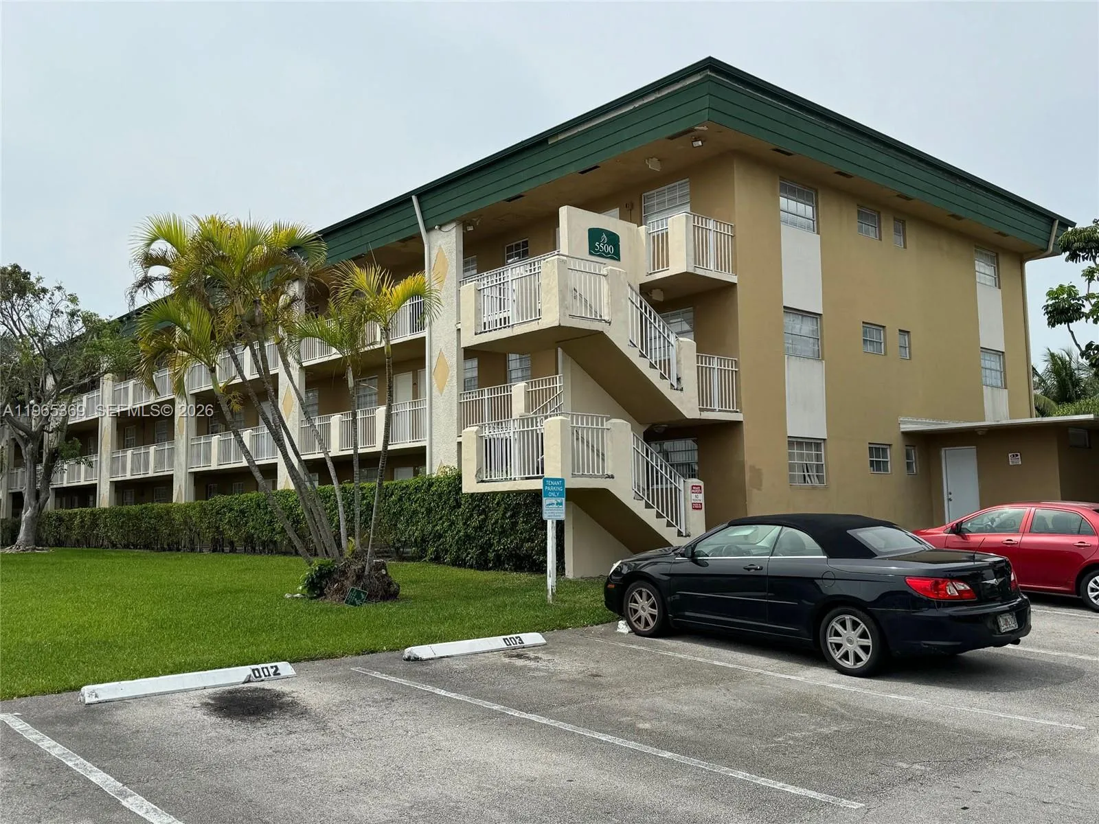 2 bedroom 2 bath for sale at 5500 SW 77th Ct # 305, Miami FL 33155