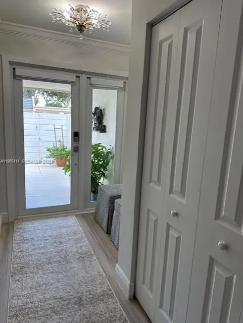 8140 SW 82nd Pl, Miami FL 33143