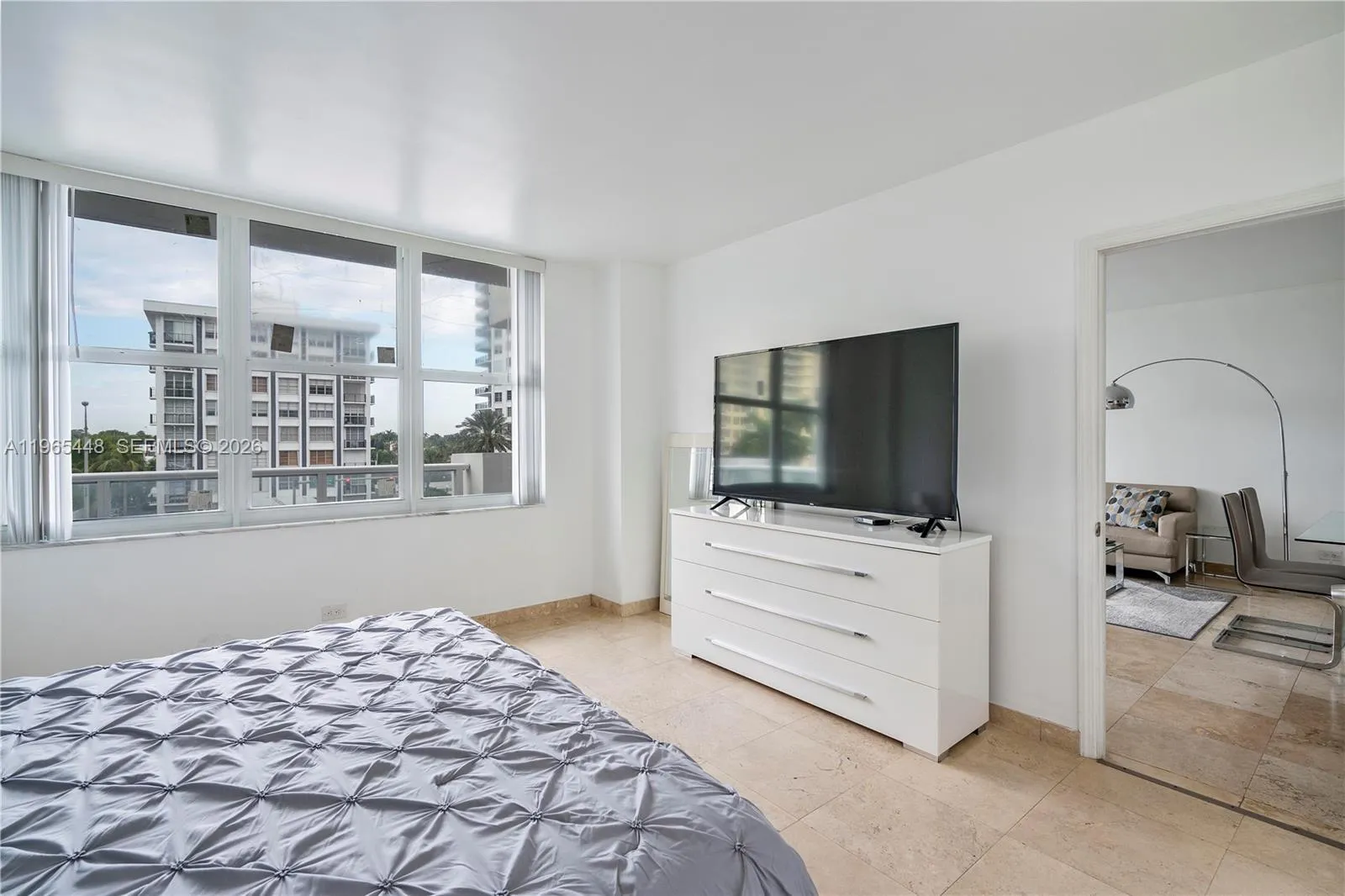 5601 Collins Ave # 423, Miami Beach FL 33140