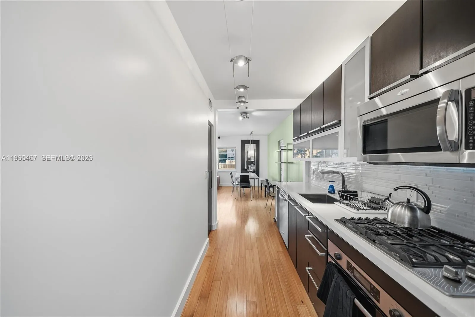 7207 Bay Dr # 21, Miami Beach FL 33141