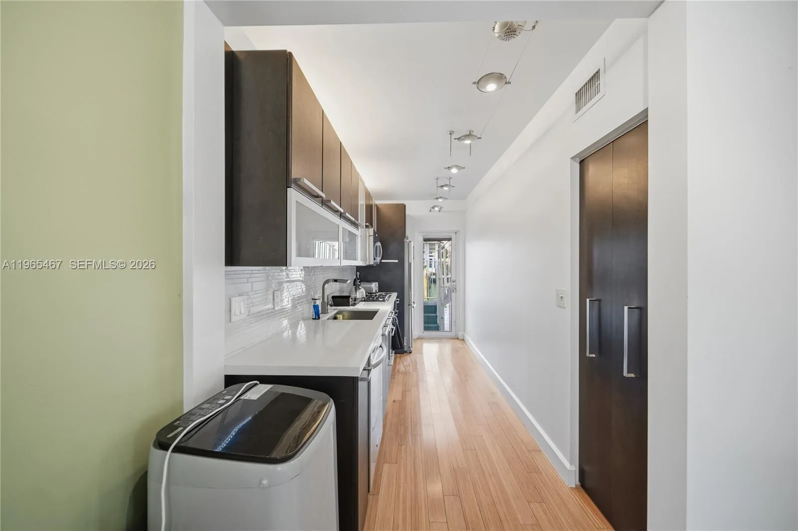 7207 Bay Dr # 21, Miami Beach FL 33141